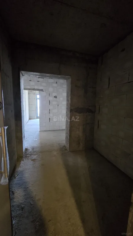 Satılır 2 otaqlı mənzil 106 m²