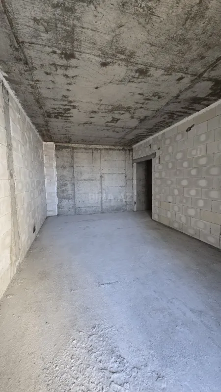 Satılır 2 otaqlı mənzil 106 m²