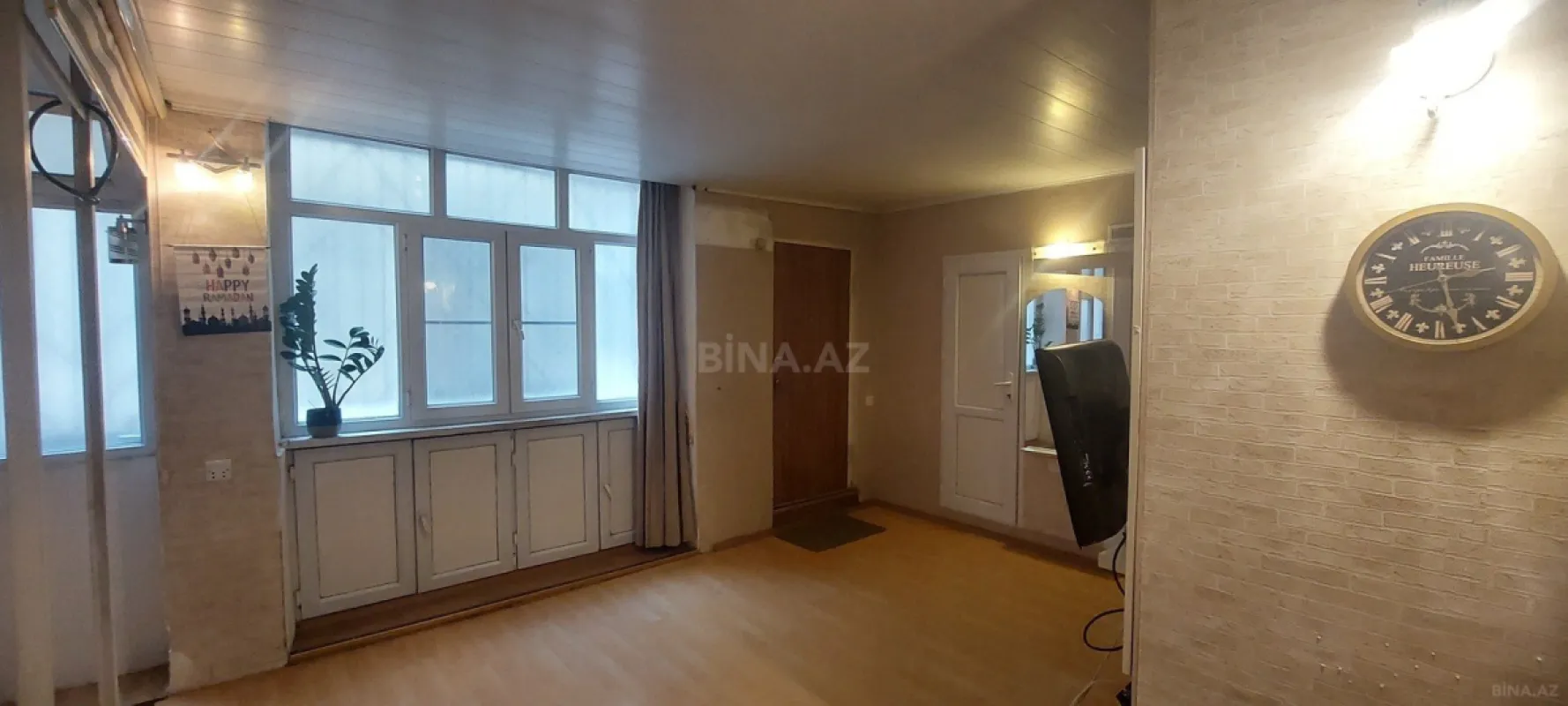 Satılır 1 otaqlı mənzil 56.7 m²