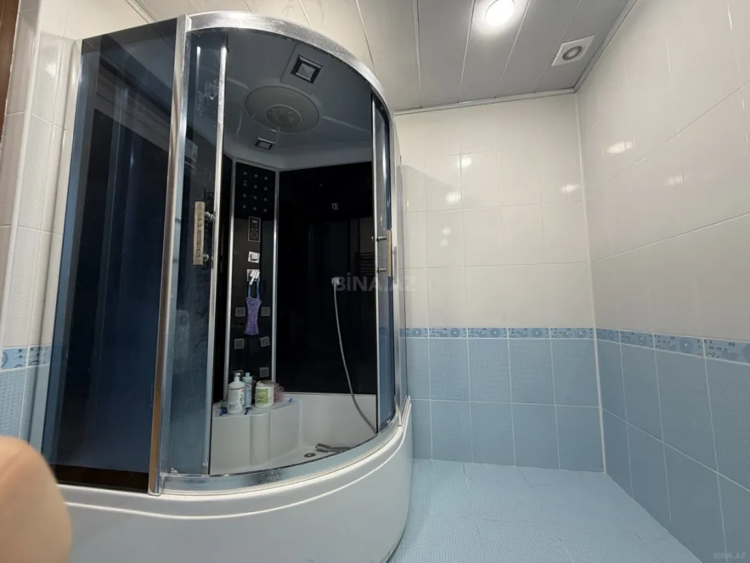 Satılır 2 otaqlı mənzil 102 m²