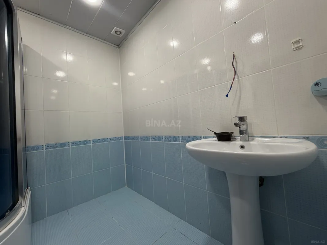 Satılır 2 otaqlı mənzil 102 m²