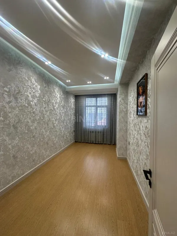 Satılır 3 otaqlı mənzil 76 m²