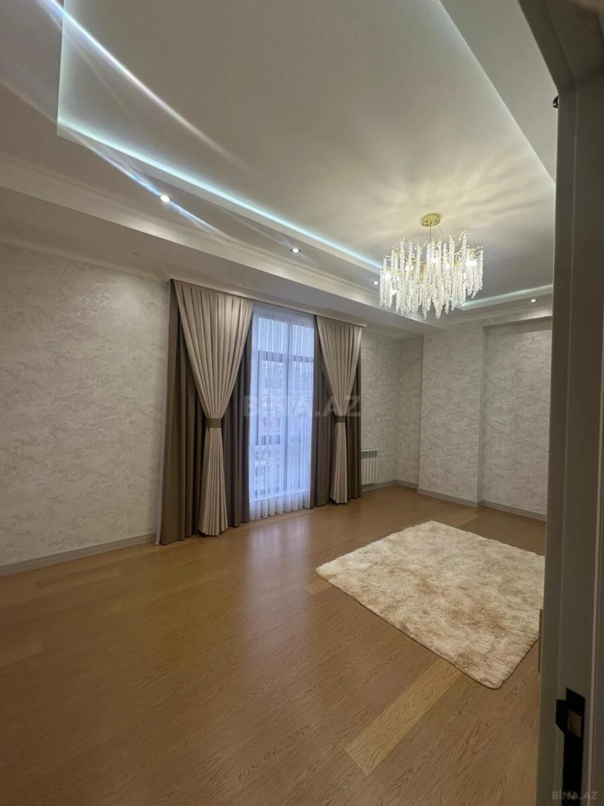 Satılır 3 otaqlı mənzil 76 m²