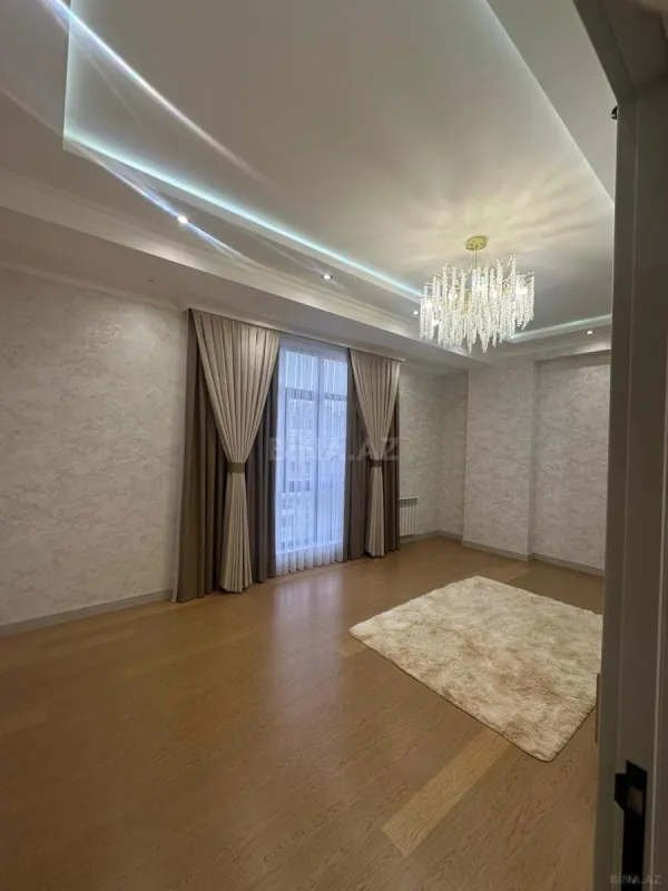 Satılır 3 otaqlı mənzil 76 m²