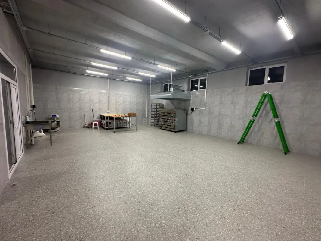 Kirayə verilir obyekt 200 m²