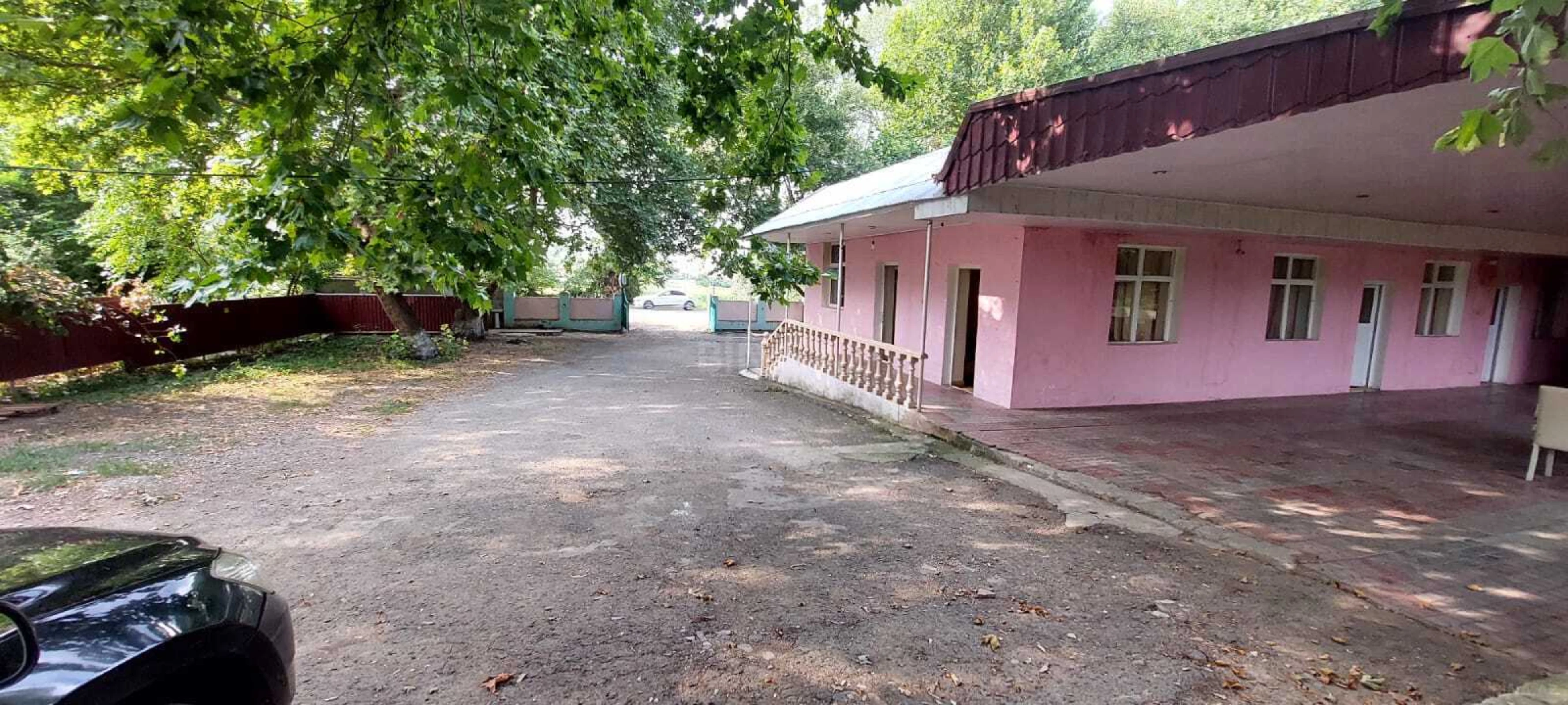 Satılır obyekt 160 m²
