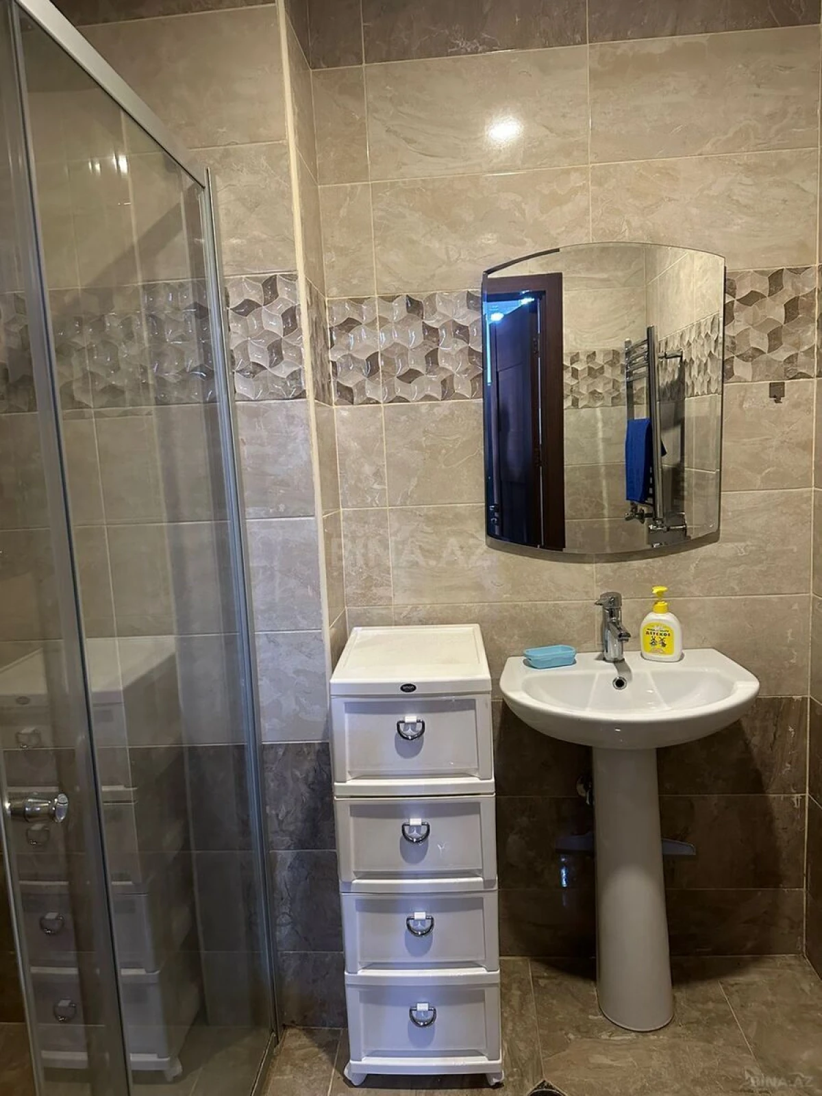 Kirayə verilir 3 otaqlı mənzil 120 m²