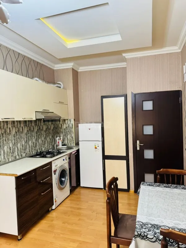 Kirayə verilir 2 otaqlı mənzil 50 m²