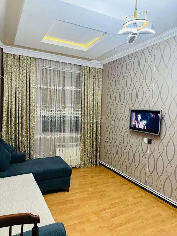 Kirayə verilir 2 otaqlı mənzil 50 m²