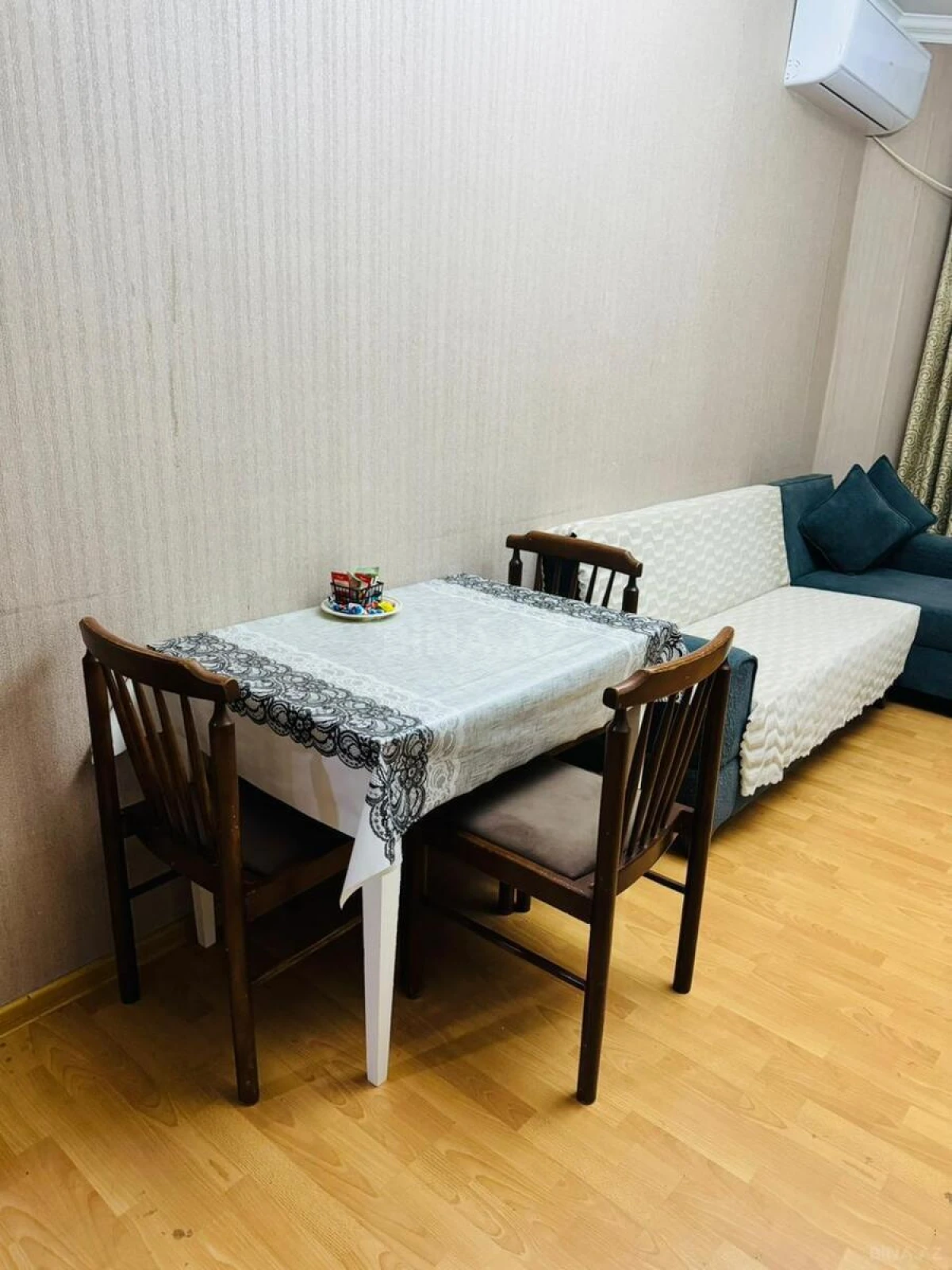 Kirayə verilir 2 otaqlı mənzil 50 m²