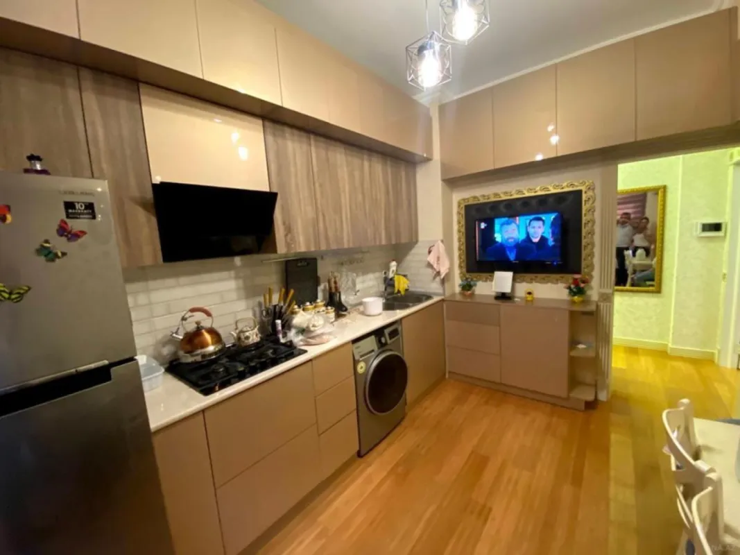 Satılır 2 otaqlı mənzil 65 m²