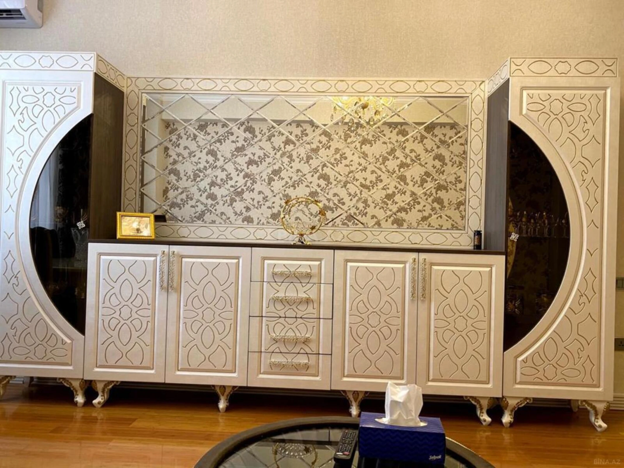Satılır 2 otaqlı mənzil 65 m²