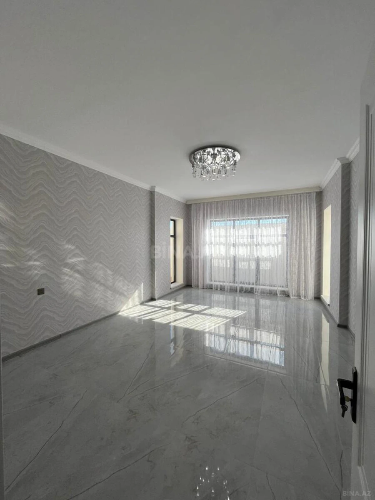 Satılır 4 otaqlı həyət evi 160 m²