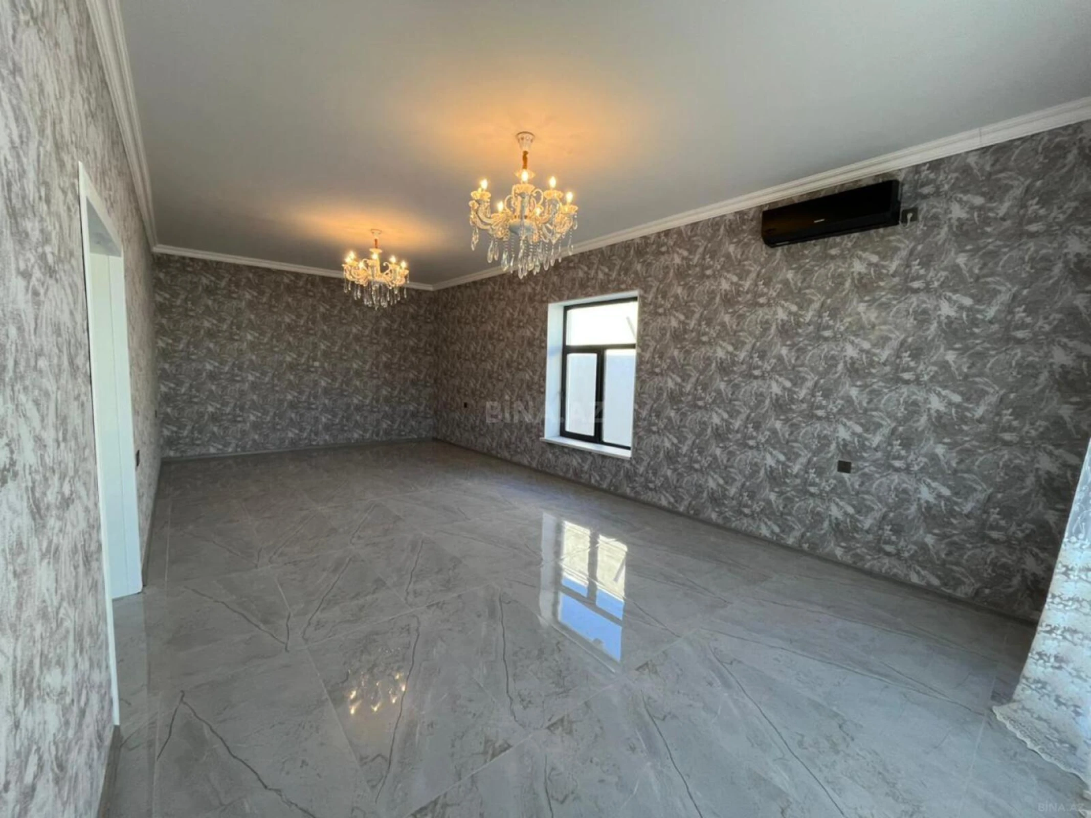 Satılır 4 otaqlı həyət evi 160 m²