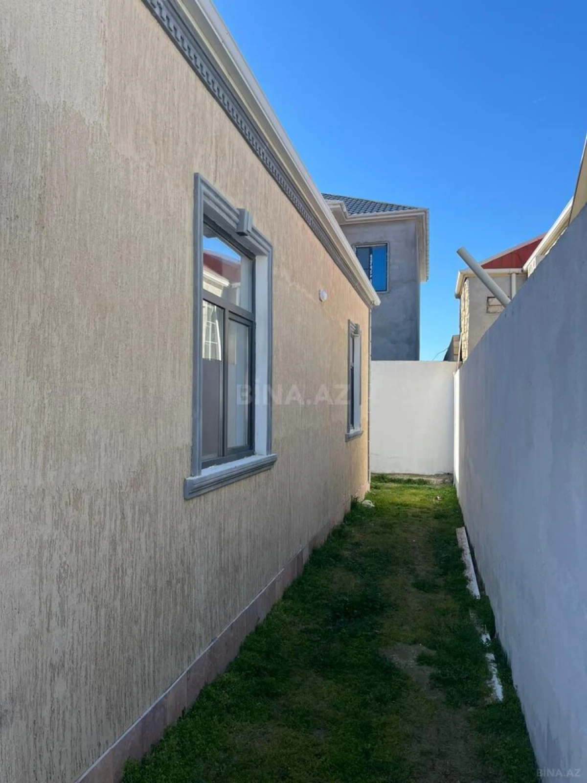 Satılır 4 otaqlı həyət evi 160 m²