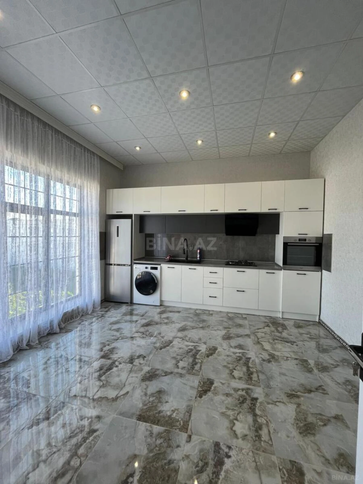 Satılır 4 otaqlı həyət evi 160 m²