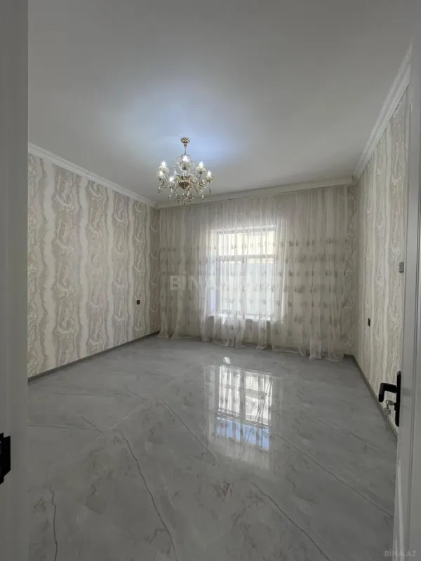 Satılır 4 otaqlı həyət evi 160 m²