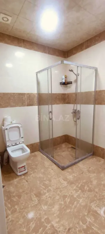 Kirayə verilir 3 otaqlı mənzil 119 m²