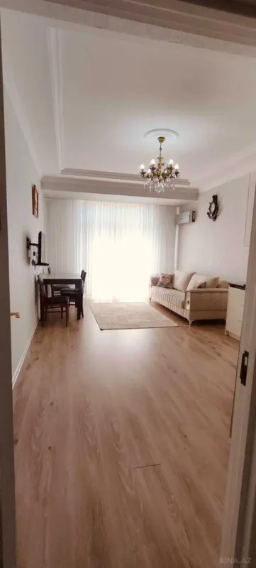 Kirayə verilir 3 otaqlı mənzil 119 m²