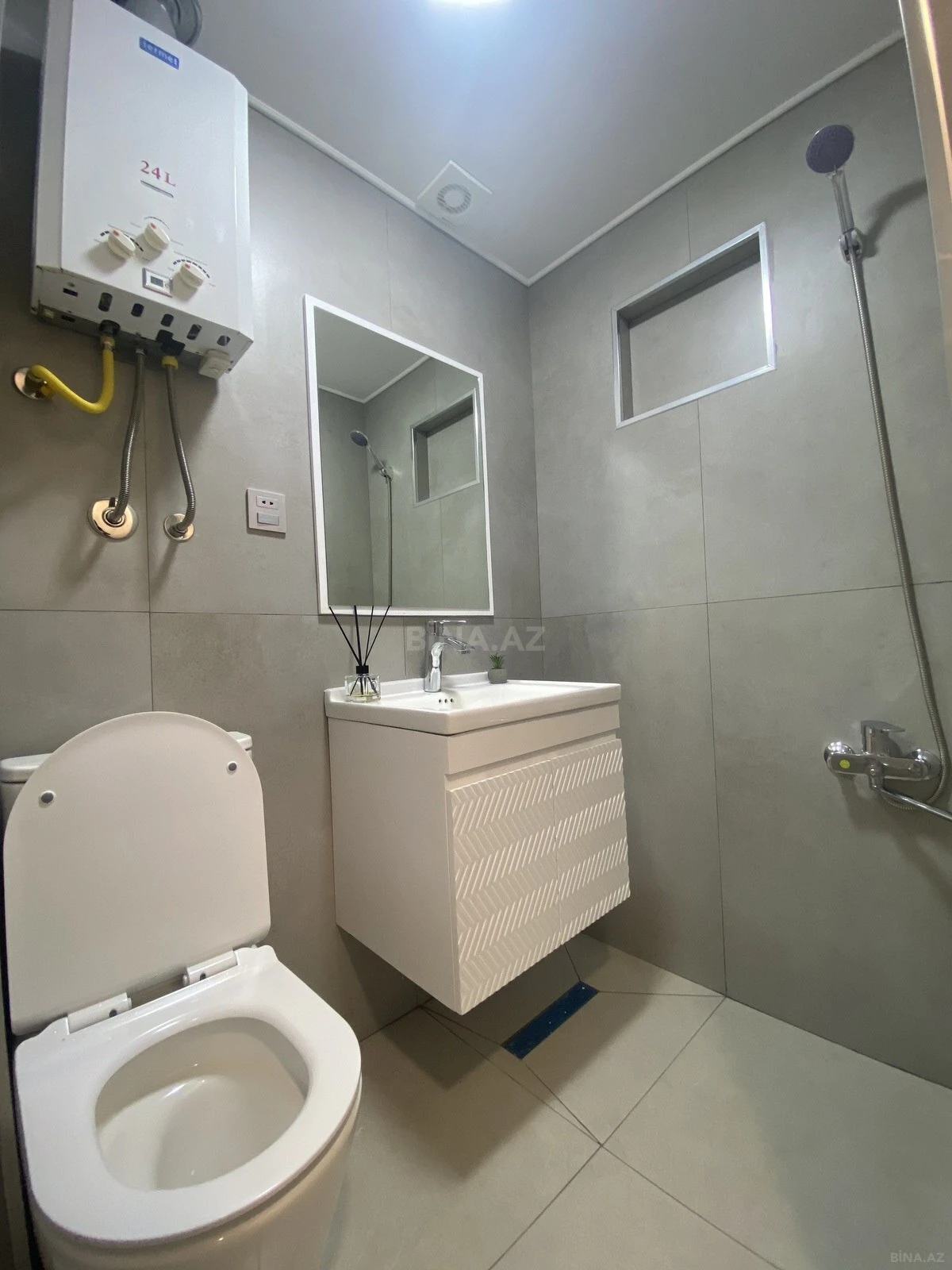 Satılır 2 otaqlı mənzil 45 m²