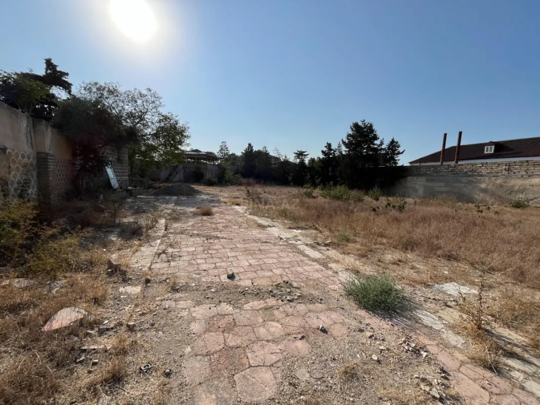 Satılır torpaq sahəsi 12 m²