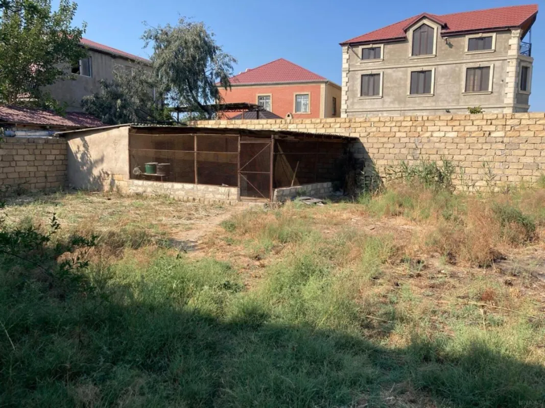 Satılır 7 otaqlı həyət evi 240 m²