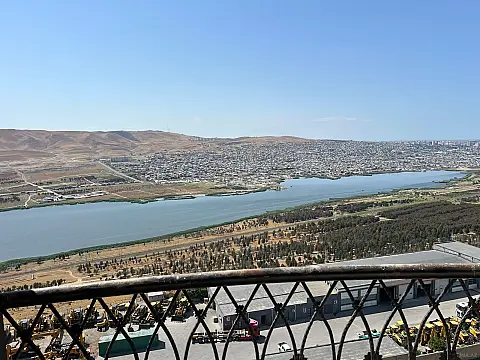 Kirayə verilir 3 otaqlı mənzil 100 m²