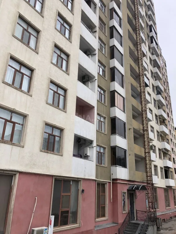 Satılır 2 otaqlı mənzil 105.3 m²