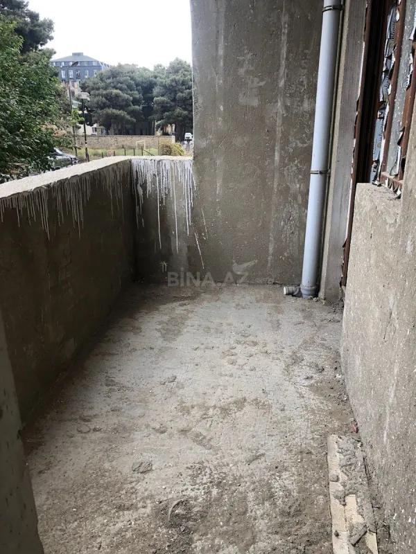 Satılır 2 otaqlı mənzil 105.3 m²