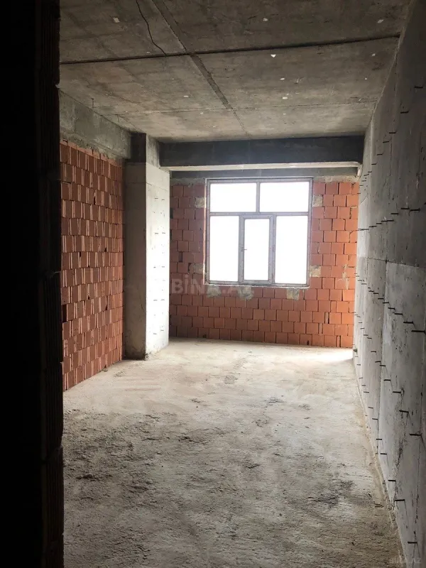 Satılır 2 otaqlı mənzil 105.3 m²