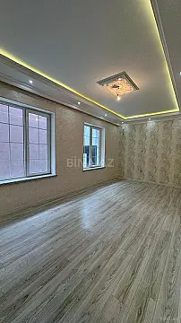 Satılır 5 otaqlı həyət evi 200 m²
