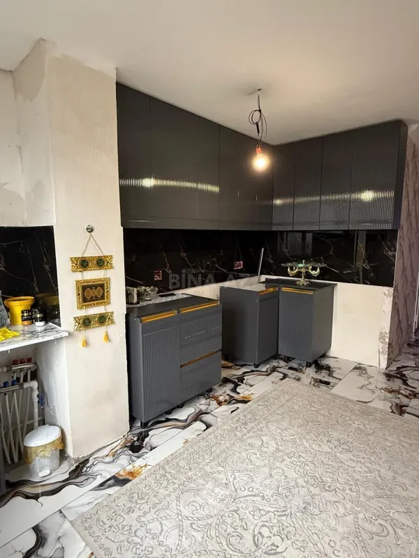 Satılır 3 otaqlı mənzil 93 m²