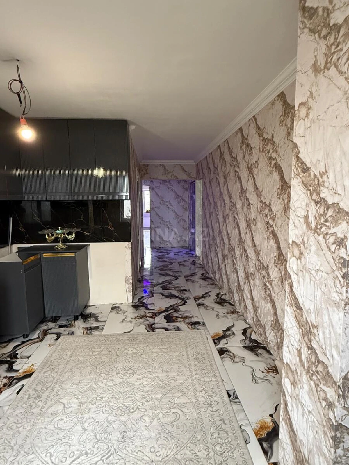 Satılır 3 otaqlı mənzil 93 m²