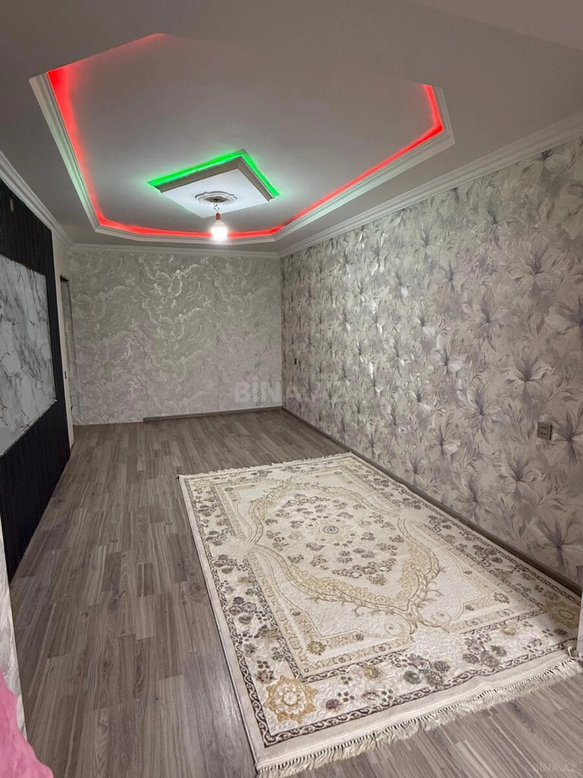 Satılır 3 otaqlı mənzil 93 m²