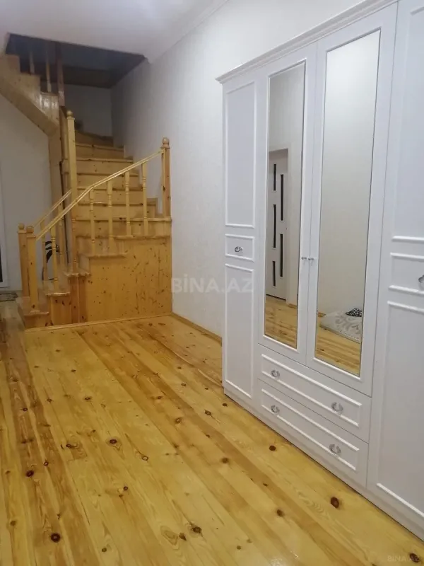 Satılır 4 otaqlı həyət evi 160 m²