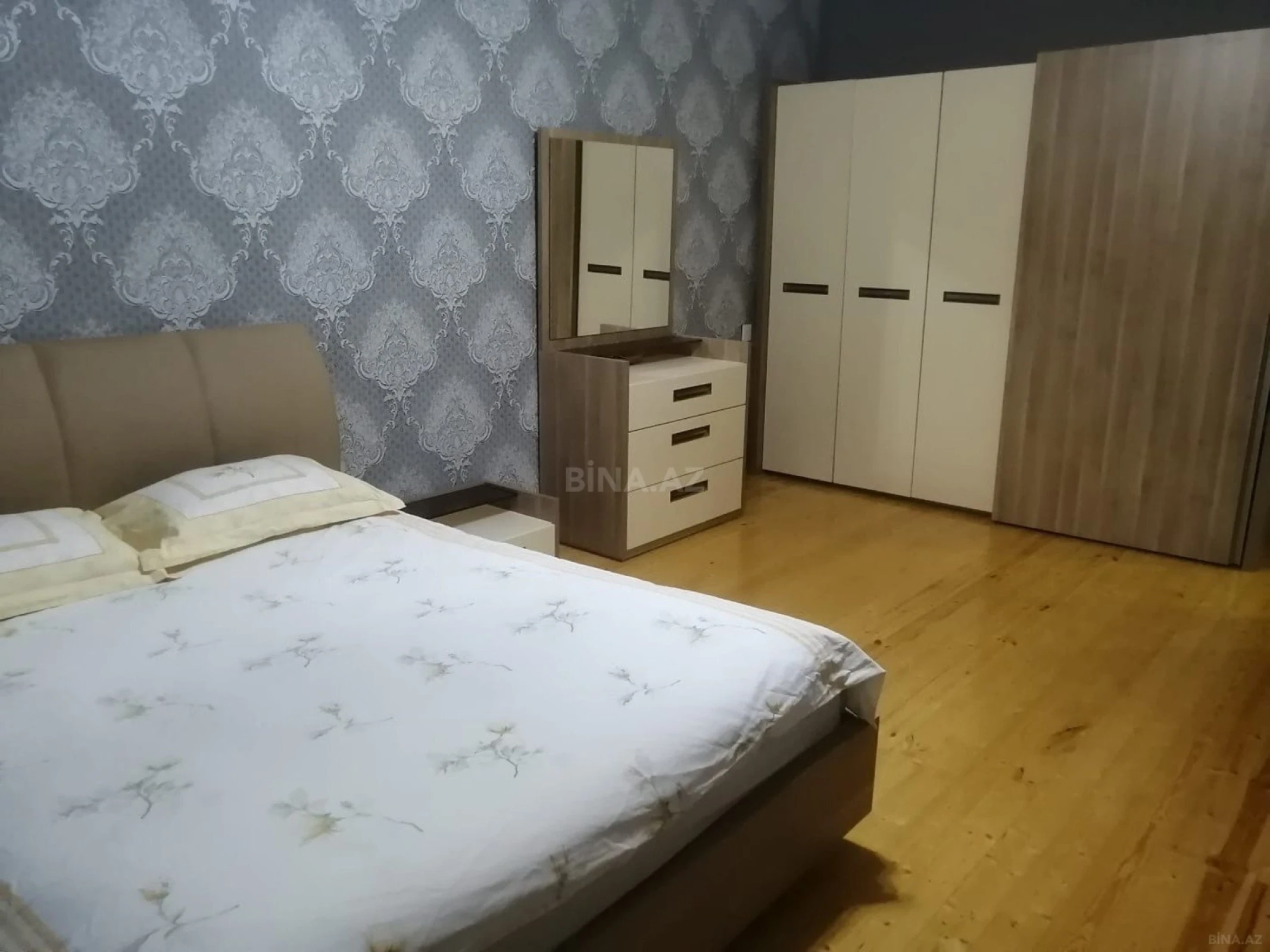 Satılır 4 otaqlı həyət evi 160 m²