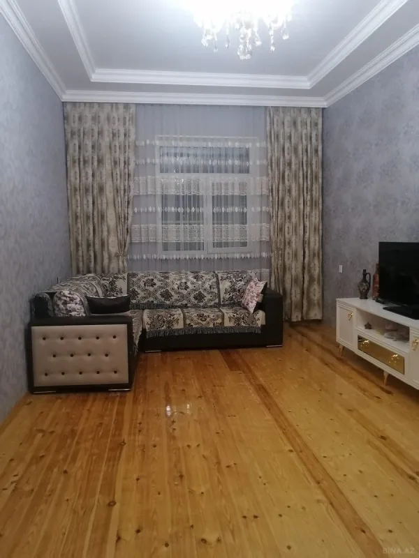 Satılır 4 otaqlı həyət evi 160 m²