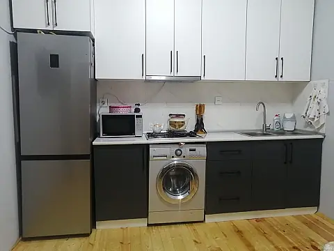 Satılır 4 otaqlı həyət evi 160 m²