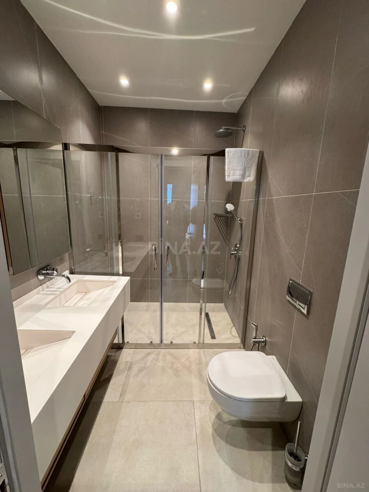 Kirayə verilir 3 otaqlı mənzil 94 m²