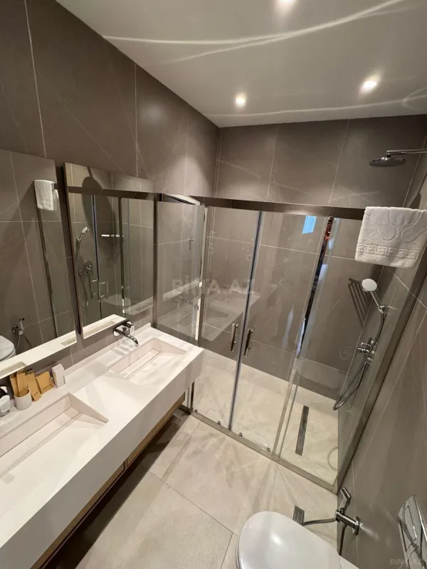 Kirayə verilir 3 otaqlı mənzil 94 m²
