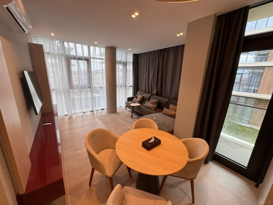 Kirayə verilir 3 otaqlı mənzil 94 m²