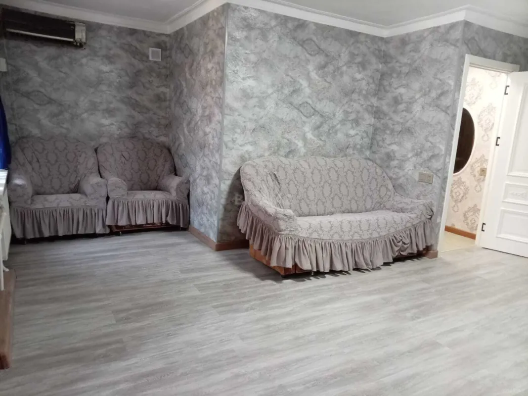Kirayə verilir 2 otaqlı mənzil 50 m²