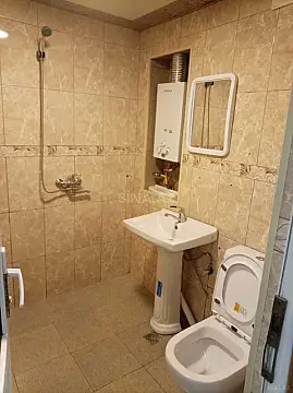 Kirayə verilir 2 otaqlı mənzil 50 m²