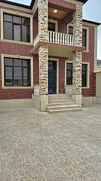 Satılır 6 otaqlı həyət evi 250 m²