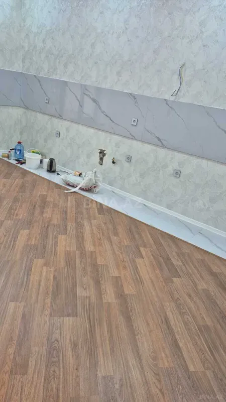 Satılır 6 otaqlı həyət evi 250 m²