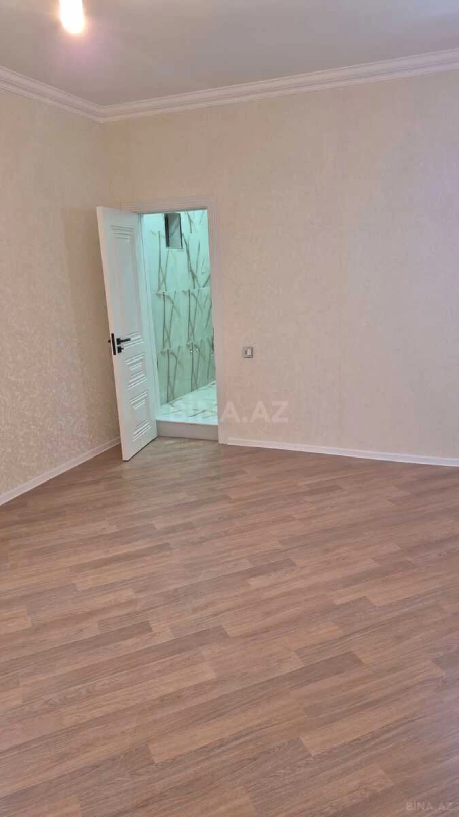 Satılır 6 otaqlı həyət evi 250 m²