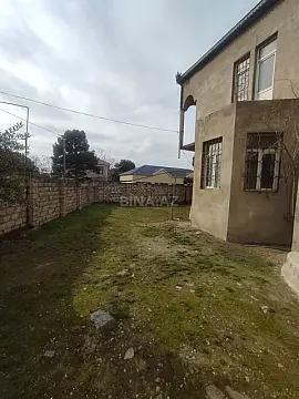 Satılır 7 otaqlı həyət evi 390 m²