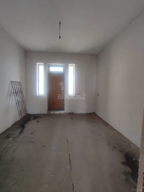 Satılır 7 otaqlı həyət evi 390 m²