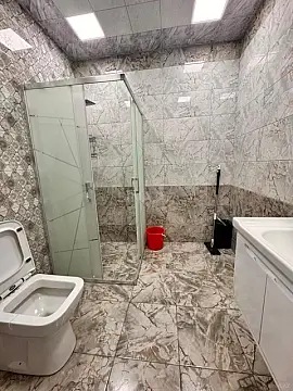 Kirayə verilir 2 otaqlı mənzil 65 m²