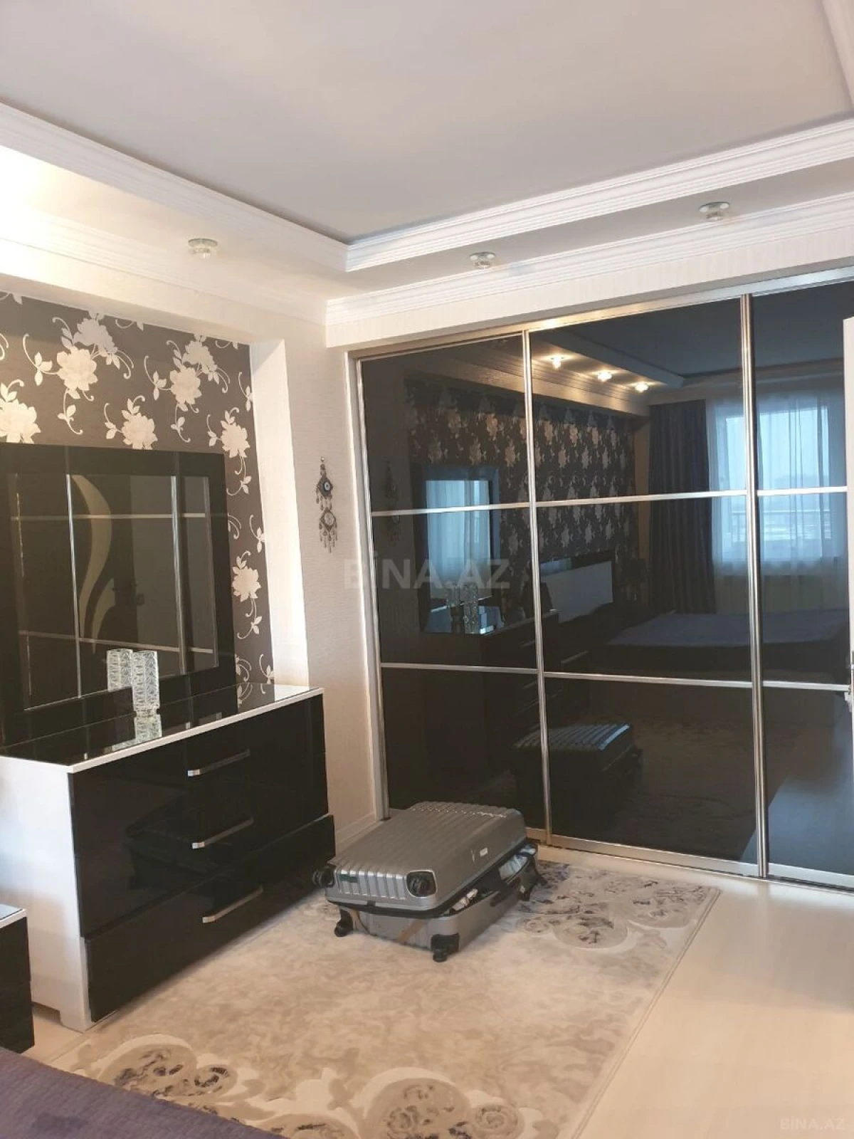 Kirayə verilir 2 otaqlı mənzil 65 m²